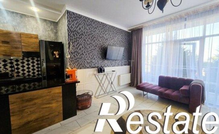 2-комн квартира улица Адмирала Крюйса, 28А,  д. 28А