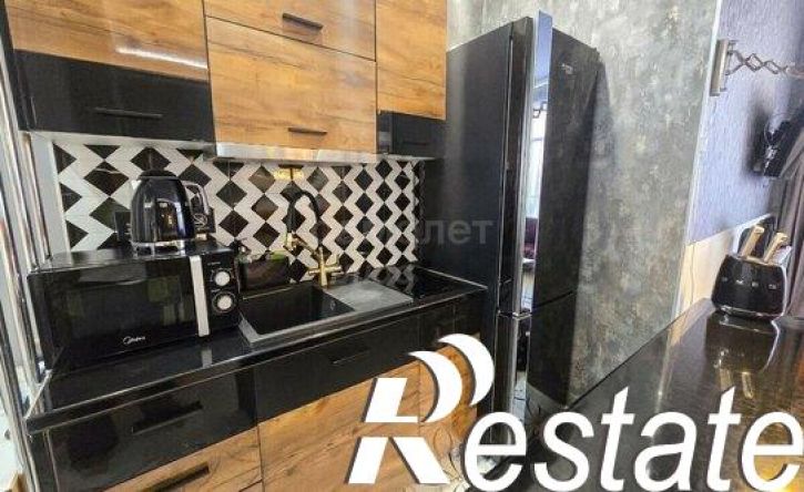 2-комн квартира улица Адмирала Крюйса, 28А,  д. 28А