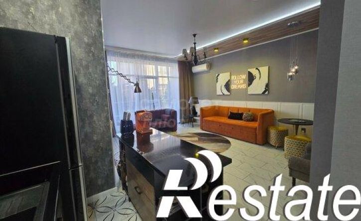 2-комн квартира улица Адмирала Крюйса, 28А,  д. 28А